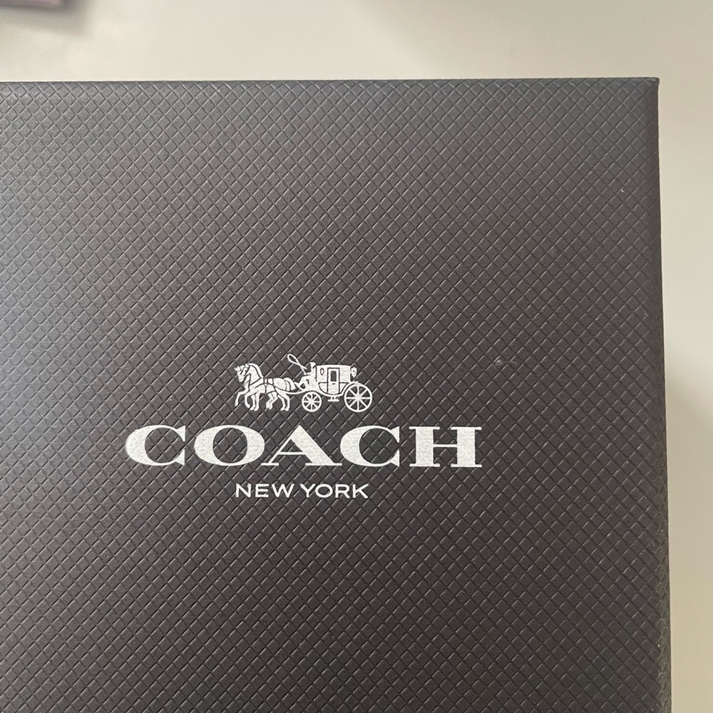 Women coach watch - Picture 2 of 5